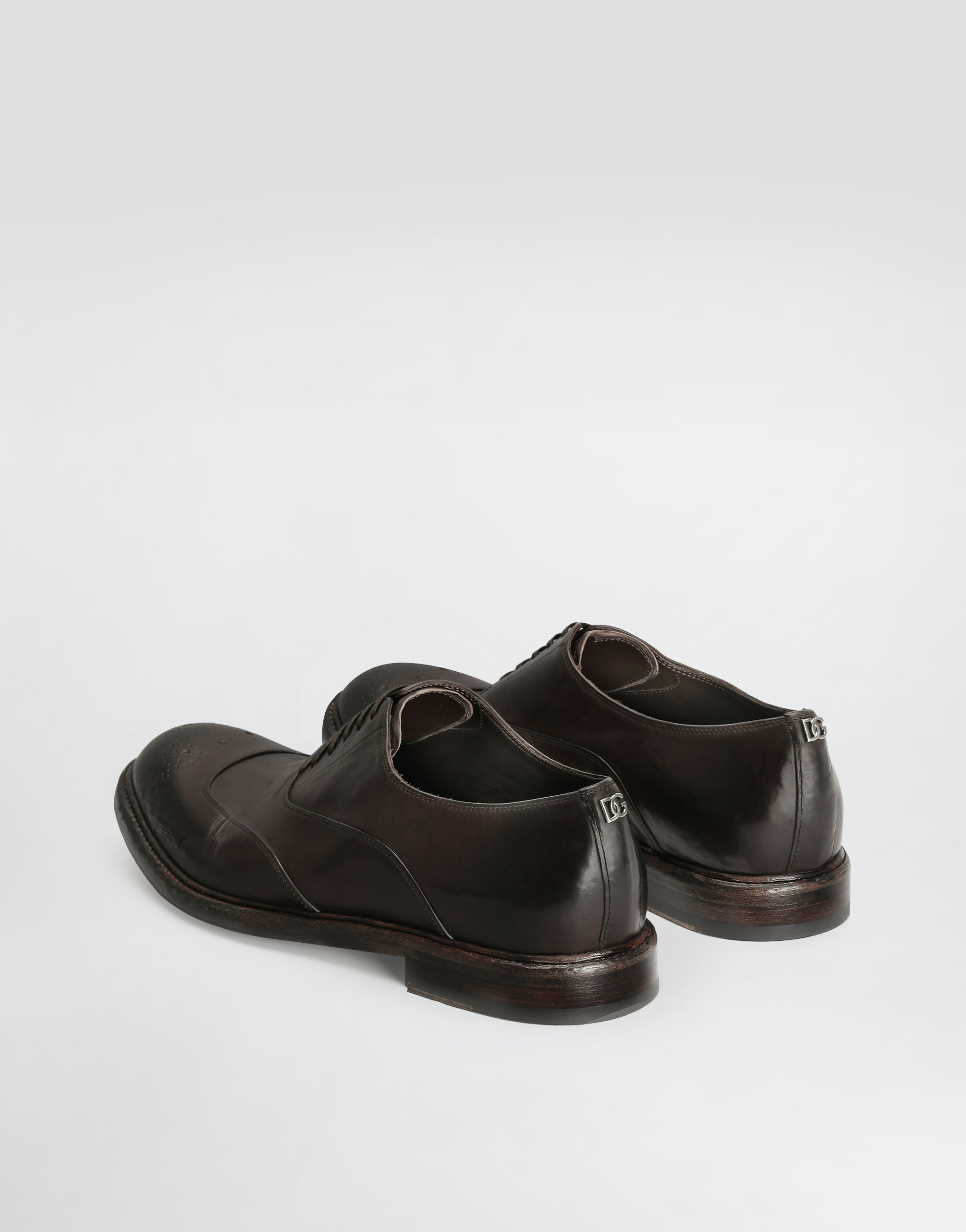 Brownのメンズ Washed calfskin laced shoes | Dolce&Gabbana®