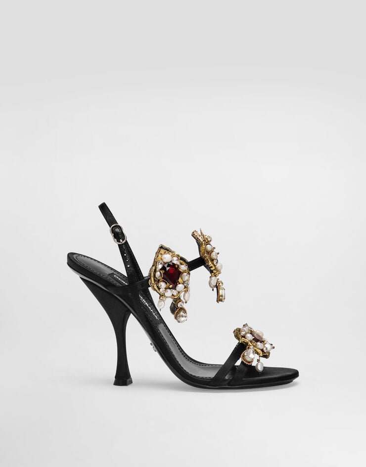 111 Dolce & Gabbana   