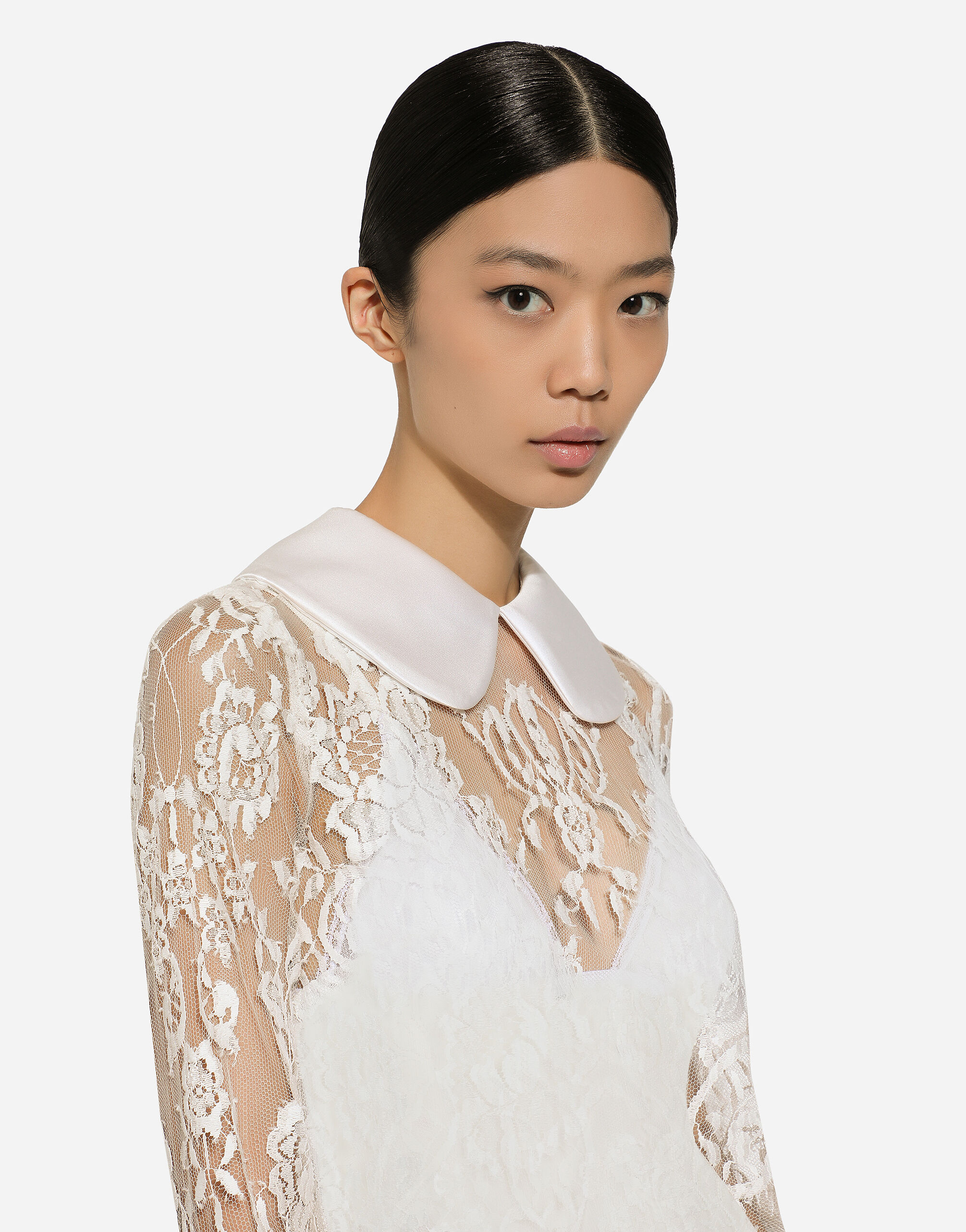 Short lace dress with satin neck in White for Women