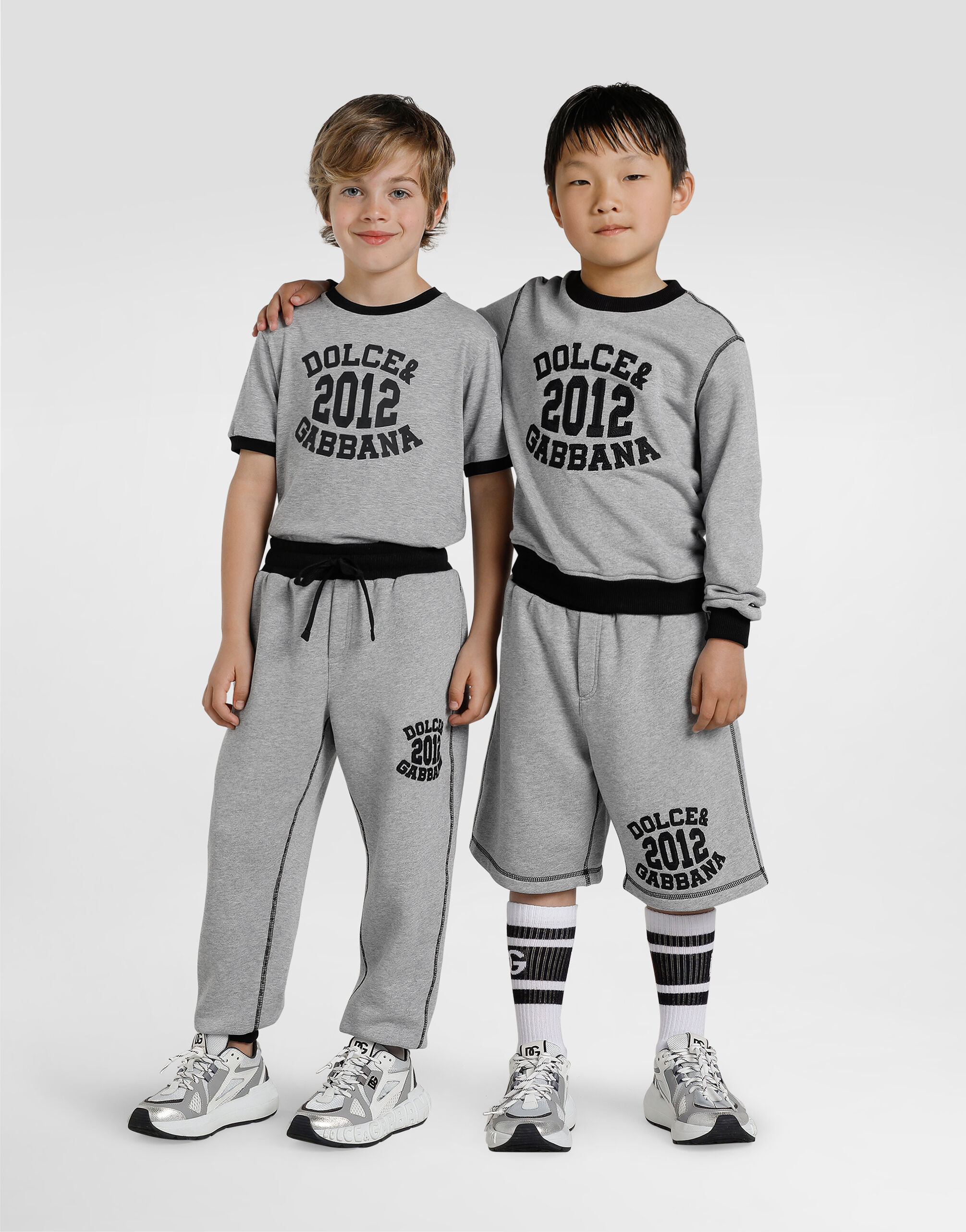 グレーのボーイズ DOLCE&GABBANAエンブロイダリー クルーネック