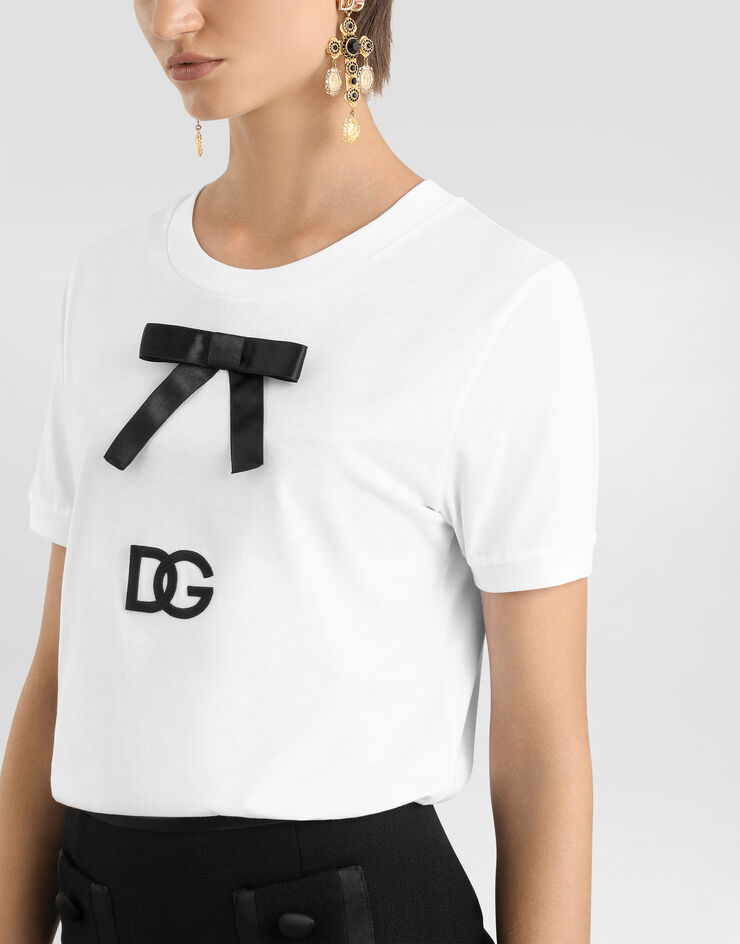 Dolce & Gabbana Camiseta en punto de algodón con lazo y logotipo DG Blanco F8V47ZGDC4T