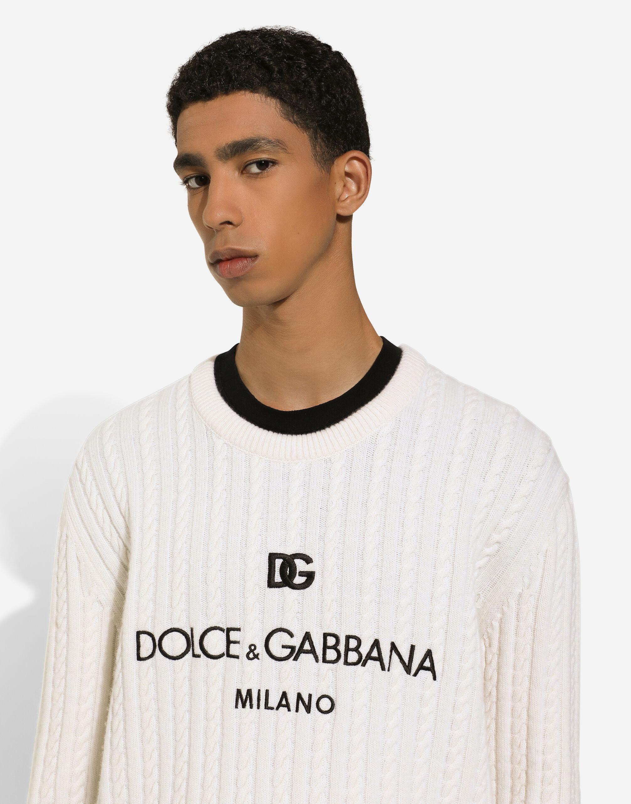 Wool round neck sweater with logo embroidery in White for