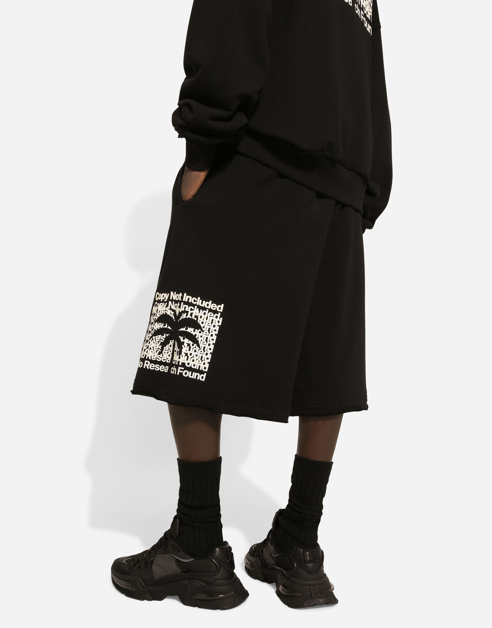 Banana tree print jogging shorts in Black for Men Dolce Gabbana