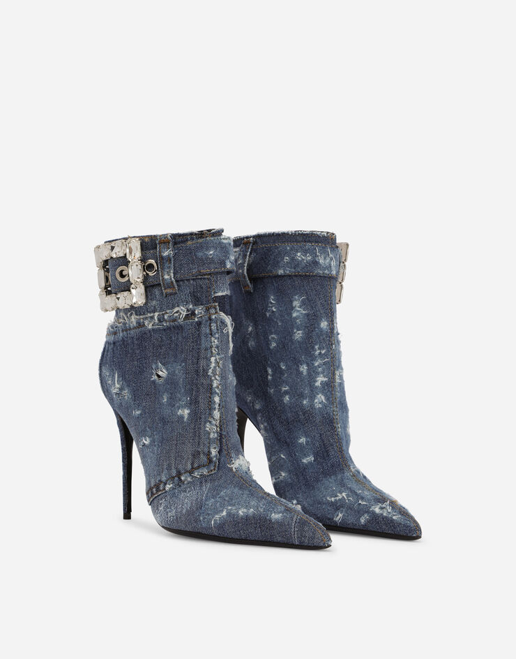 Dolce & Gabbana Bottines en patchwork de denim avec boucle en strass Bleu CT0944AY841