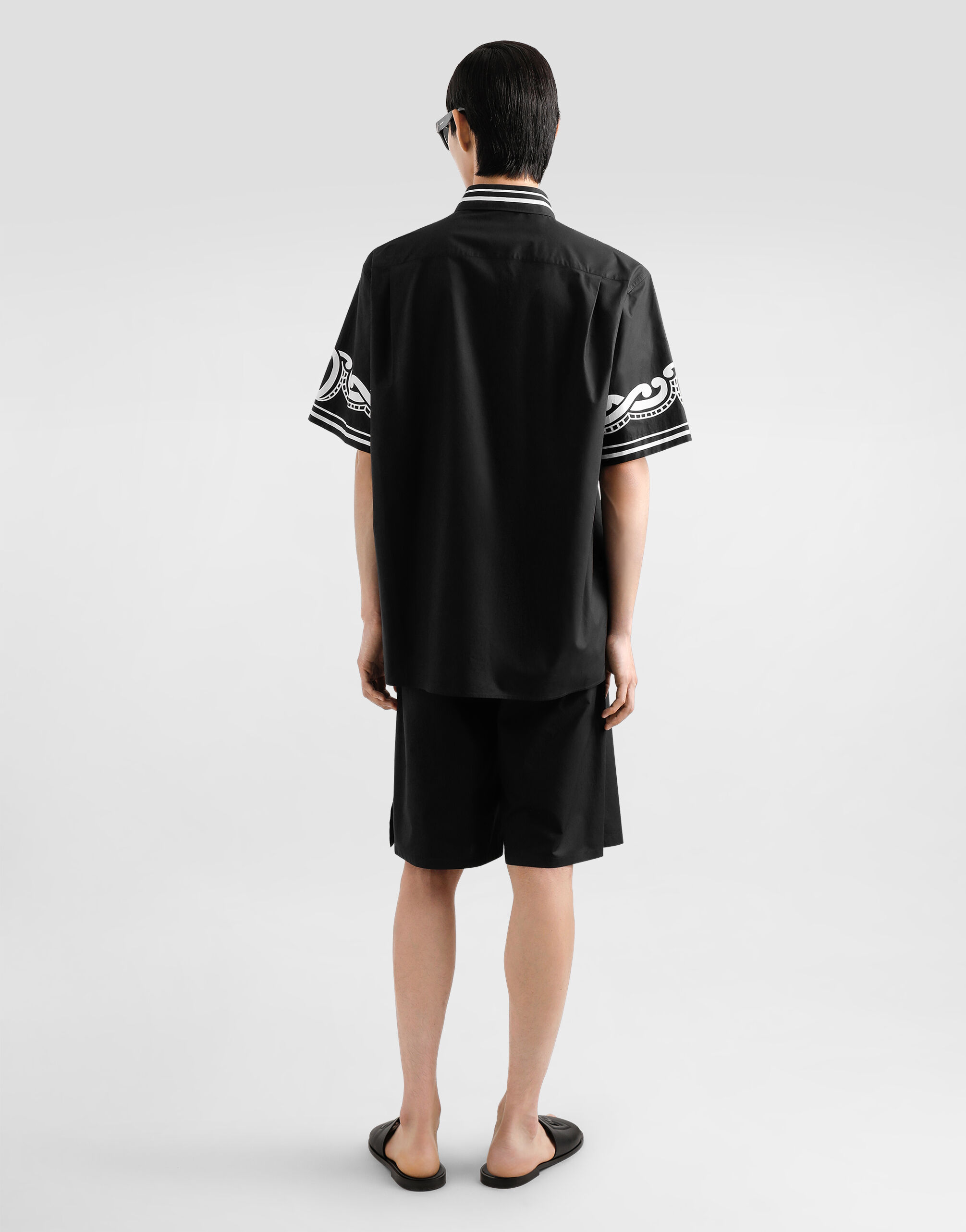 ブラックのメンズ ジャカードロゴ コットン ショートパンツ