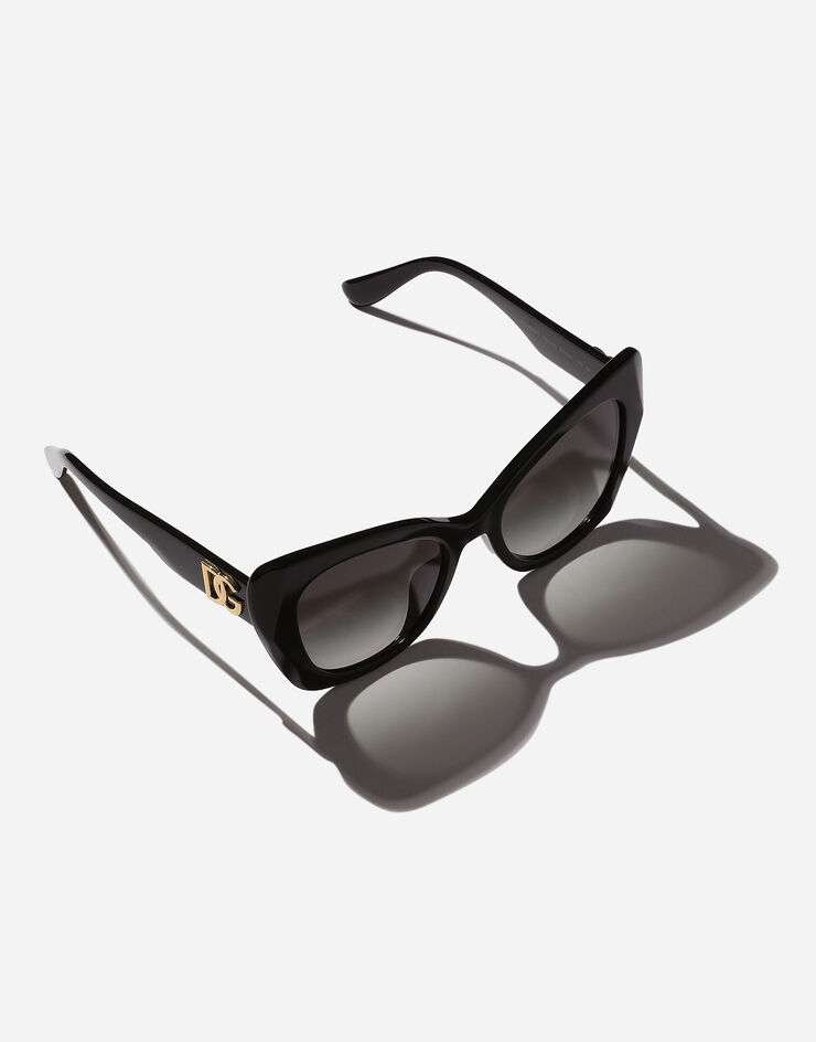 Dolce & Gabbana نظارة شمسية بشعار DG متقاطع أسود VG440FVP18G