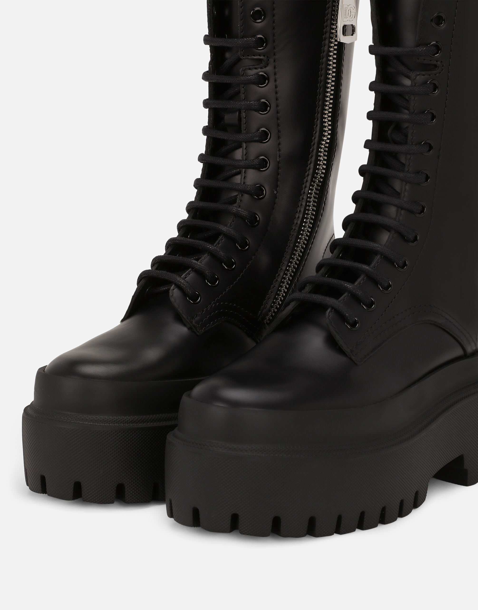 ブラックのウィメンズ Calfskin combat boots | Dolce&Gabbana®