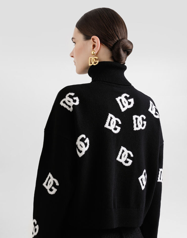 Dolce & Gabbana سترة صوف كروب بشعار DG مرصع يضعط FXW11TJAWXA