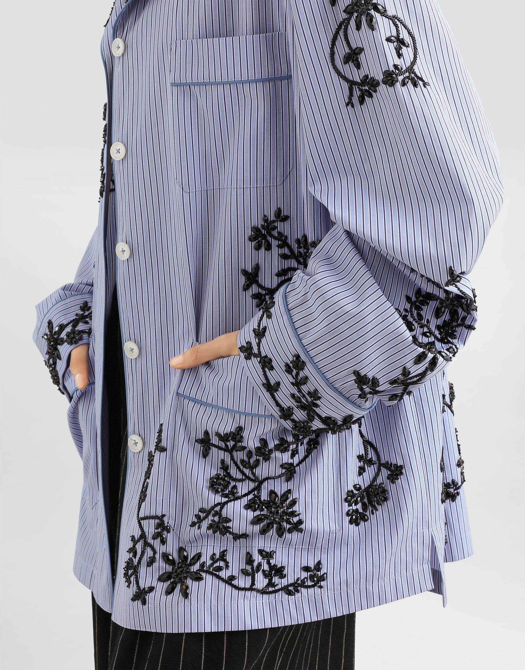 Cotton vanity shirt with flowers embroidery in Multicolor for