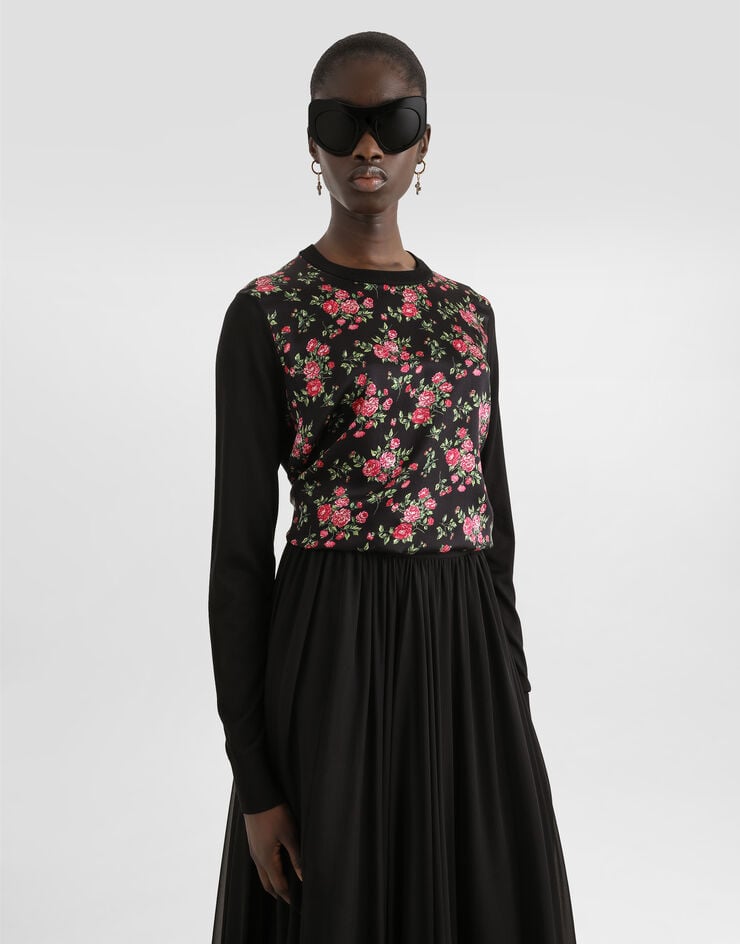 Dolce & Gabbana Pullover aus Seide und Satin mit Blumen-Print Dolce & Gabbana Pullover aus Seide und Satin mit Blumen-Print Mehrfarbig FXX31TJBSOP