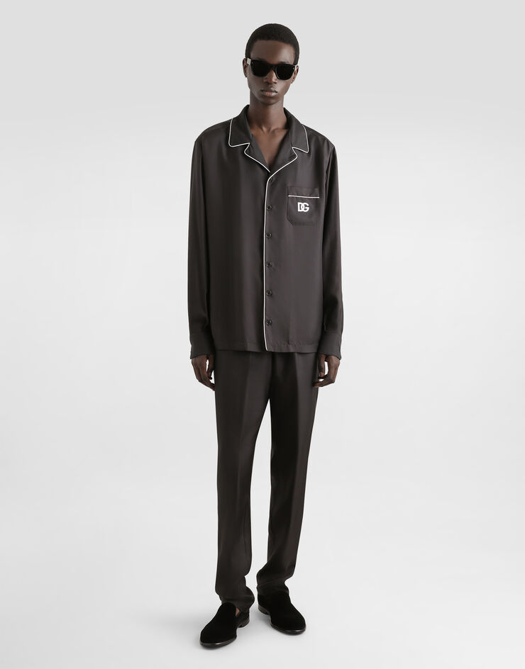 Dolce & Gabbana قميص حرير برقعة بتطريز شعار DG أسود G5IF1ZGF856