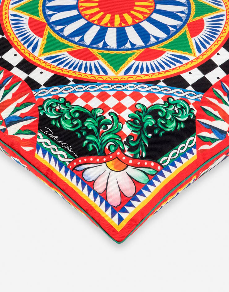 Dolce & Gabbana وسادة من حرير تويل صغيرة متعدد الألوان TCE001TCA94