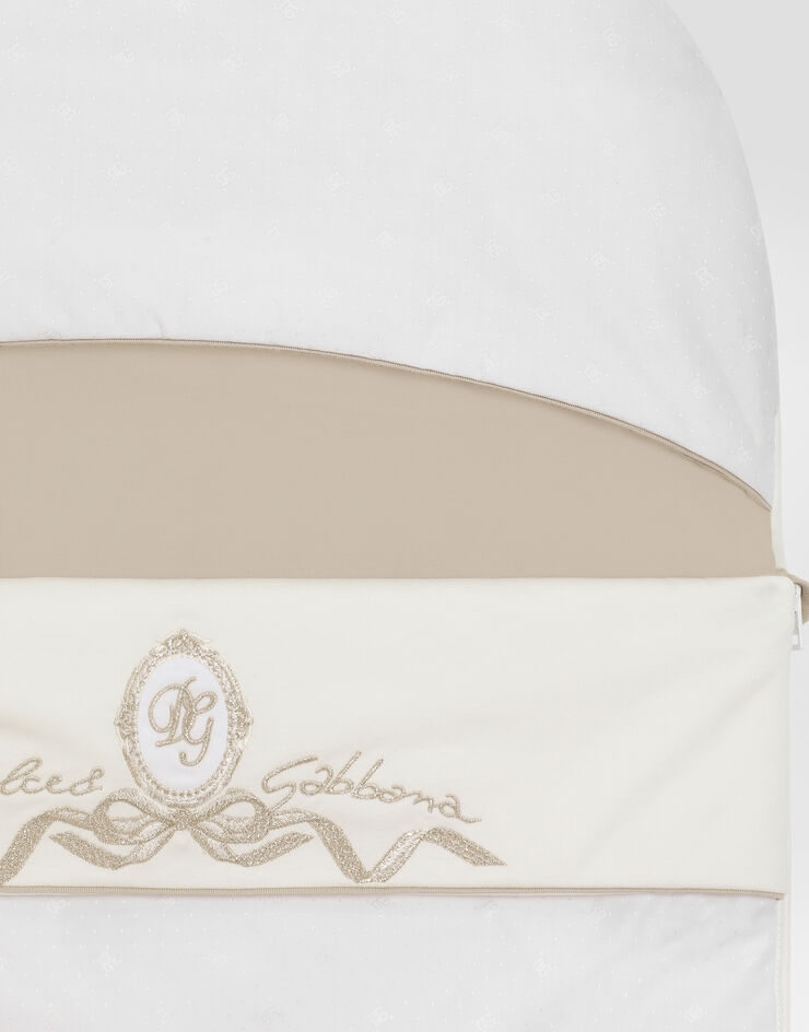 Dolce & Gabbana Interlock and jacquard baby nest with DG logo White LN7A27G7O3I