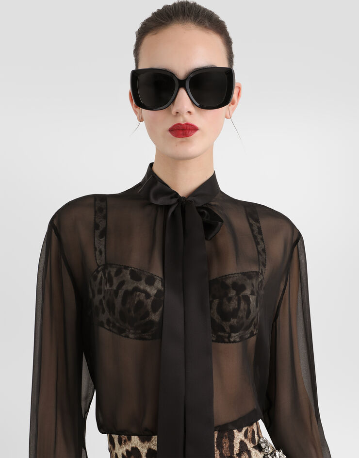 Dolce & Gabbana Silk chiffon shirt with pussy-bow Dolce & Gabbana Silk chiffon shirt with pussy-bow Black F5S81TFU1AT