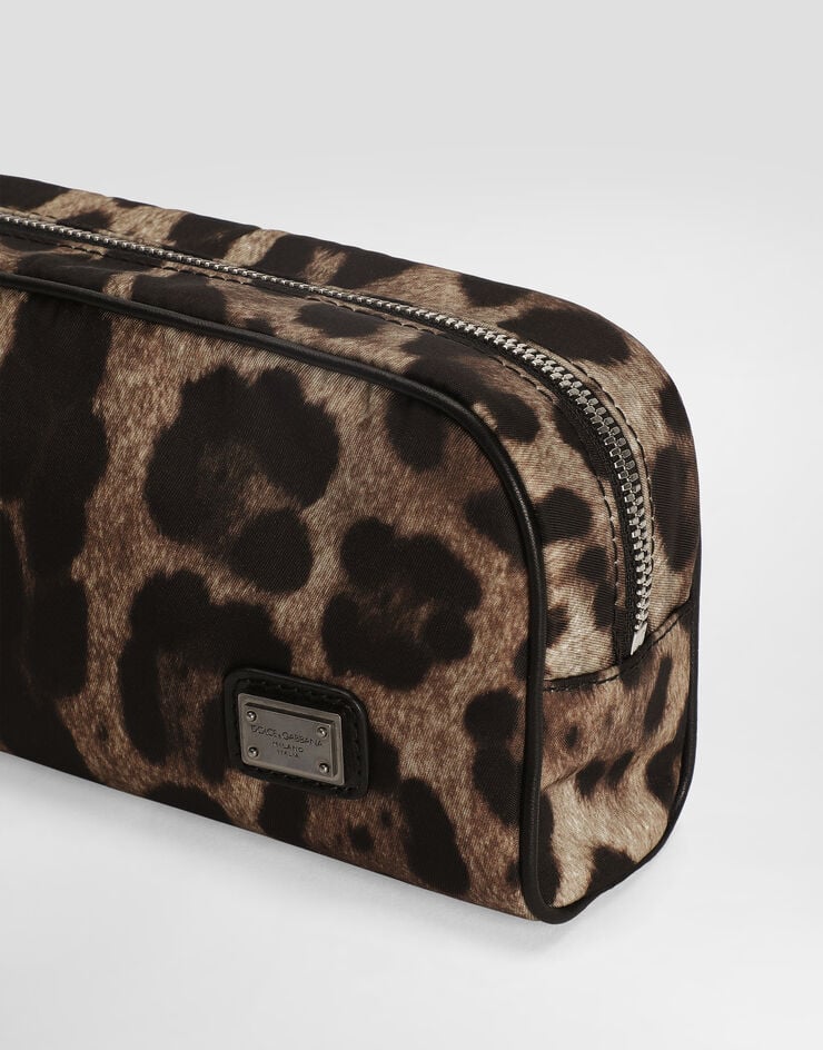 Dolce & Gabbana Leopard-print nylon necessaire Print BP3456AU915
