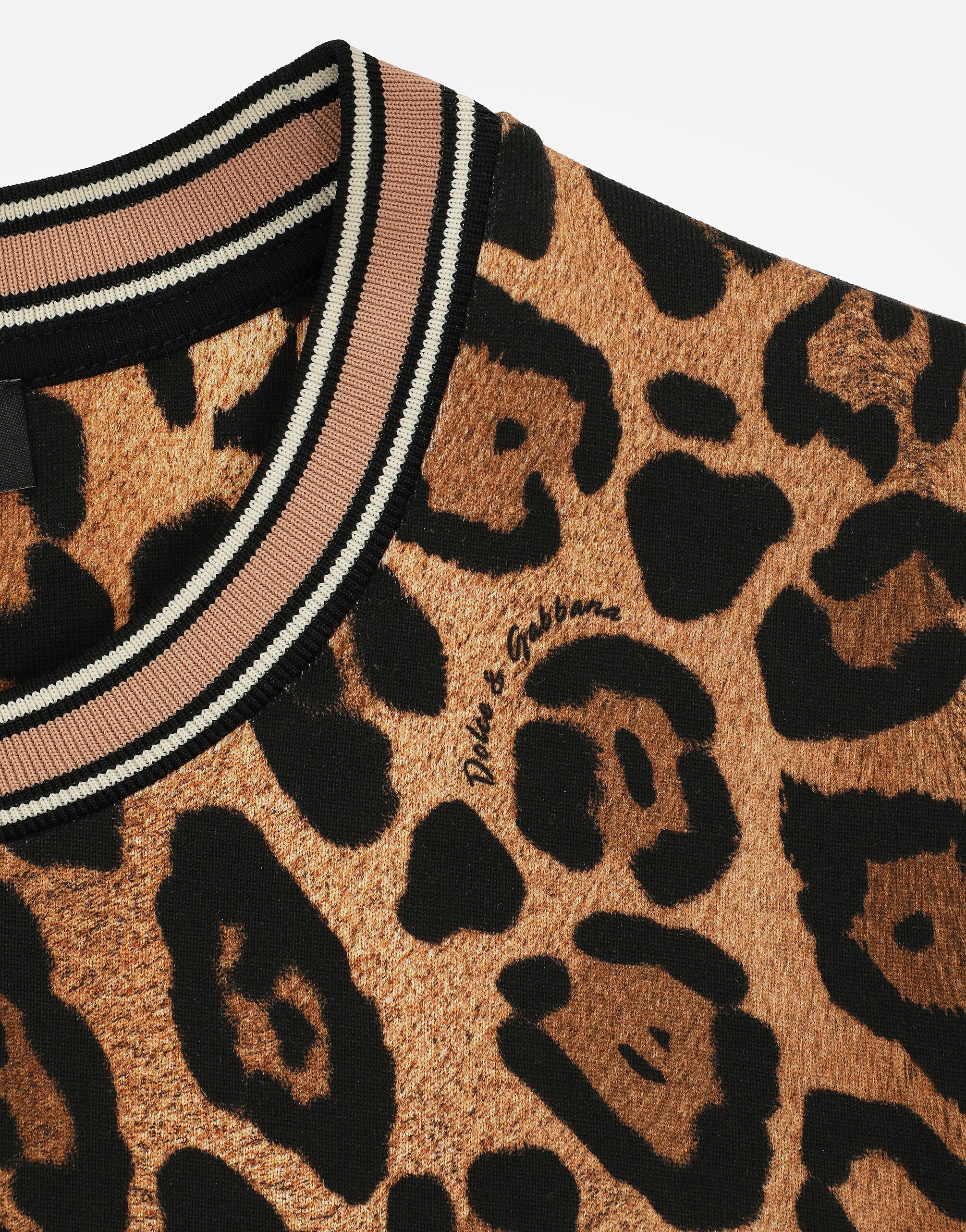 刺激的◇Leopard Print スウェットシャツ◇Dolce & Gabbana Dolce & Gabbana Kids leopard-print Cotton T-shirt | Brown