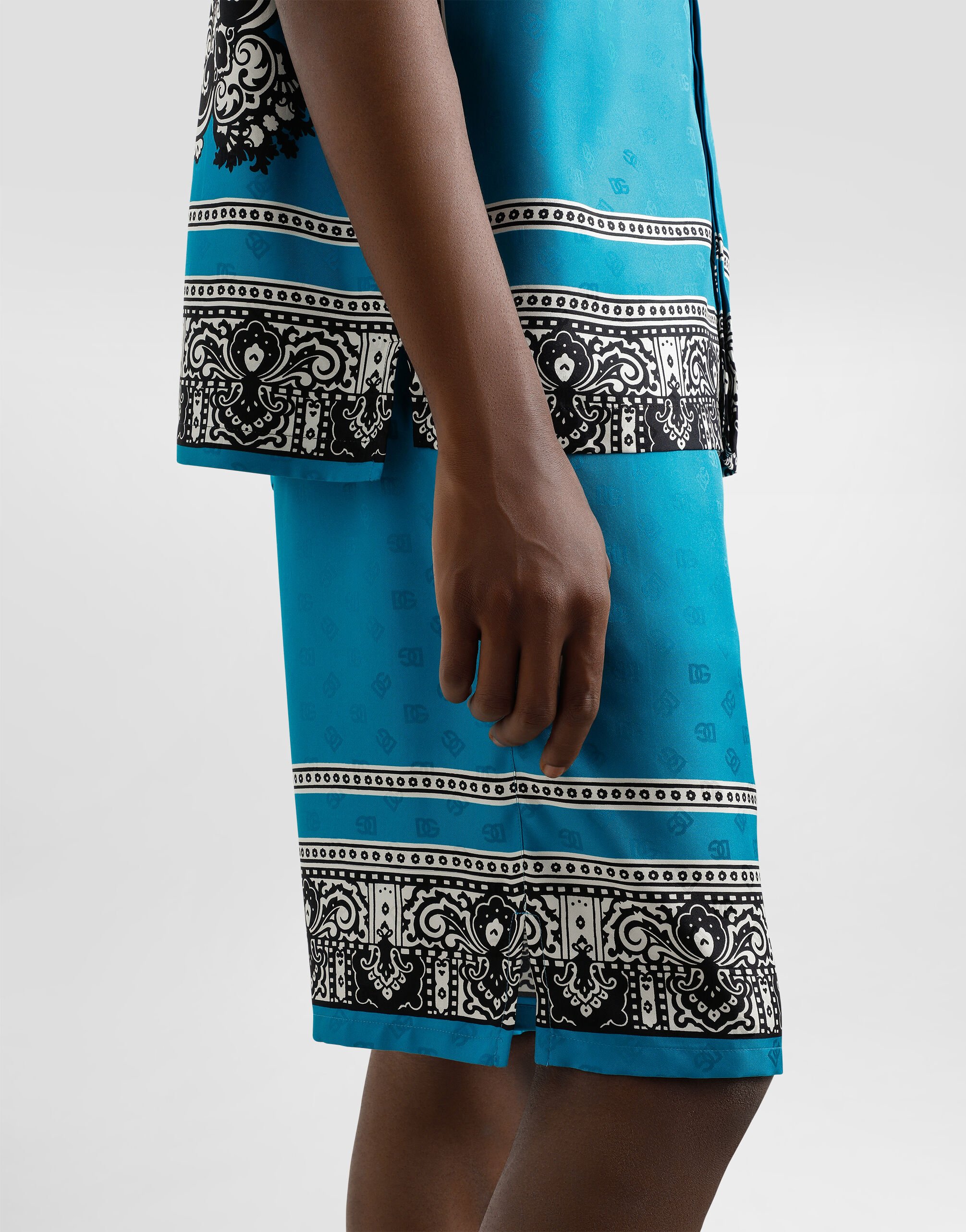 Bandanna-print silk shorts in Print for Men | Dolce&Gabbana® US