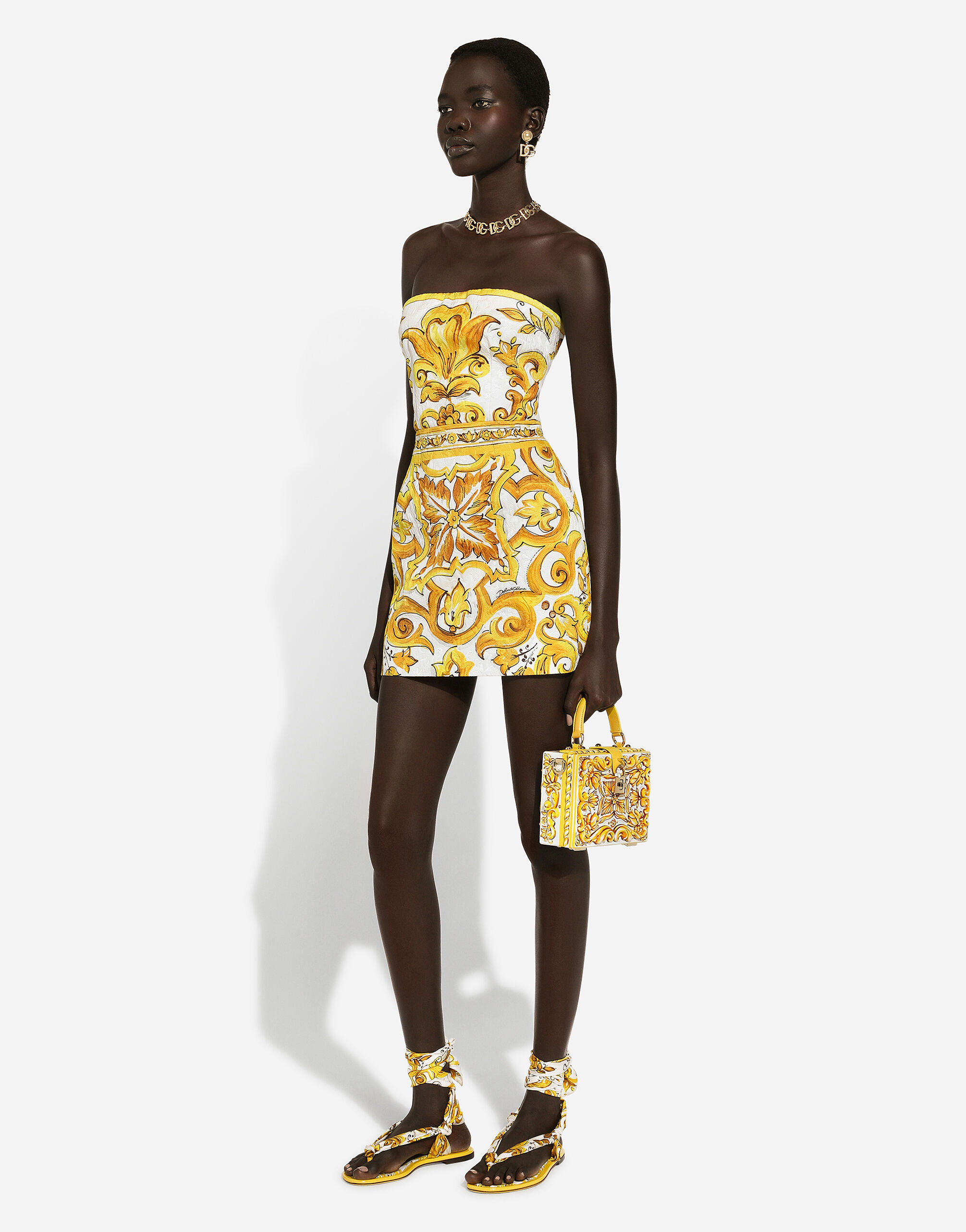 Short dress with corset bodice in majolica-print brocade in