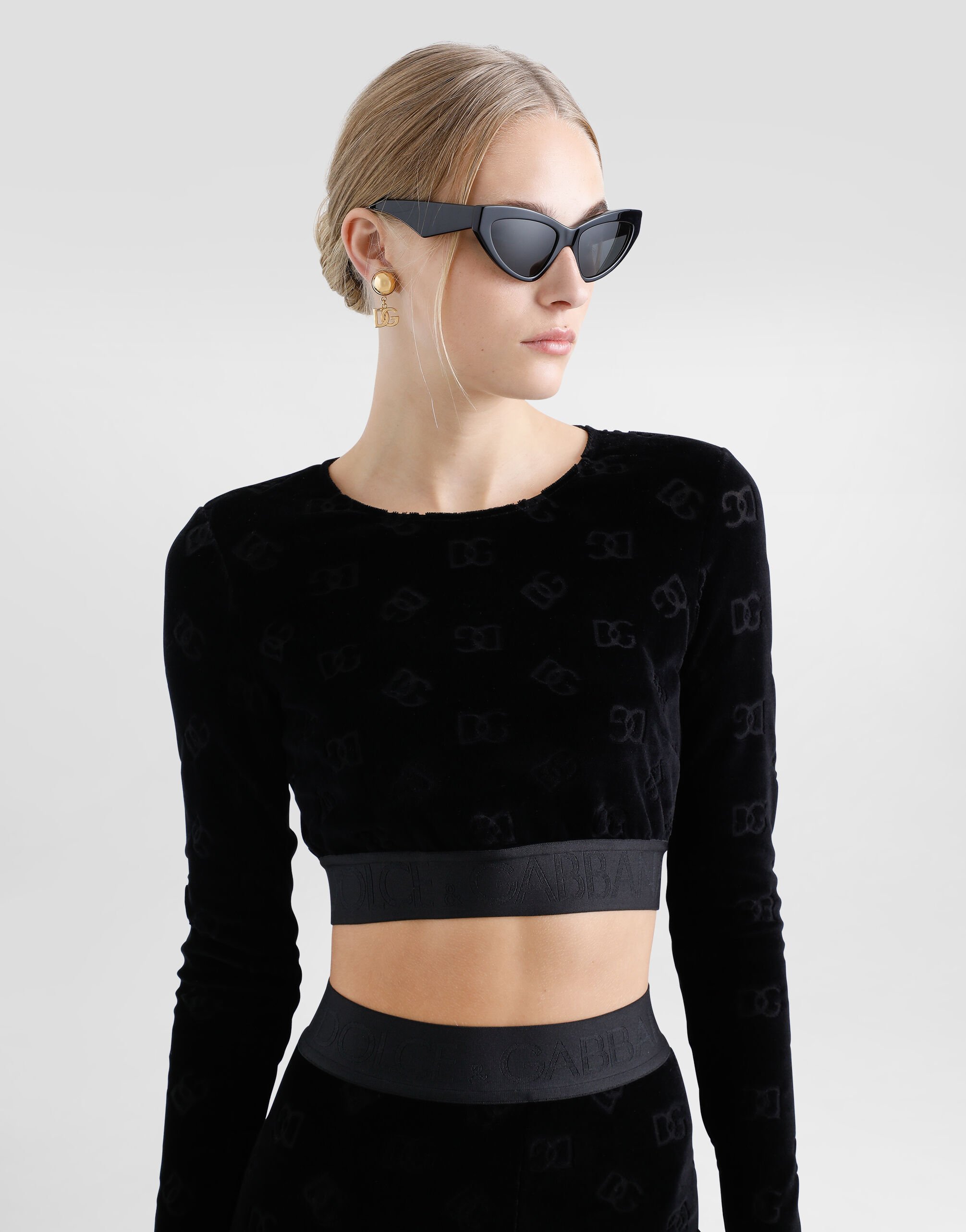 DOLCE&GABBANA カットソー Cotton chenille crop top with jacquard DG logo in Black for