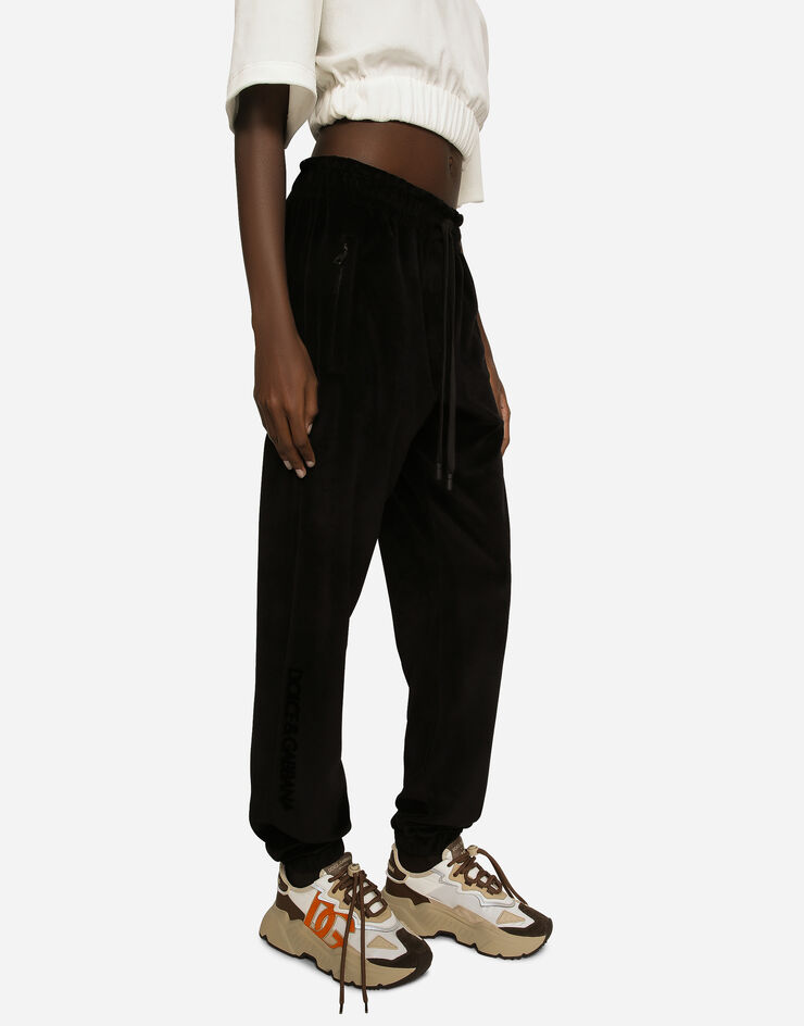 Dolce&Gabbana Pantalón de chándal de chenilla con bordado Dolce&Gabbana Negro FTCZ3ZGDBZU