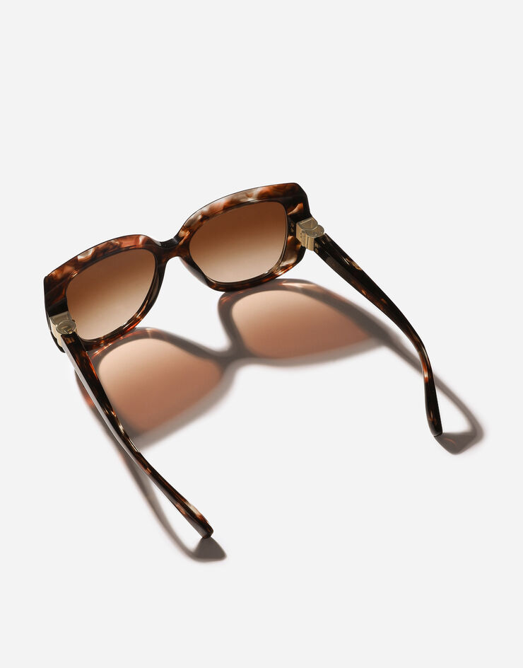 Dolce & Gabbana نظارة شمسية إيفريداي هافانا VG4495VP274