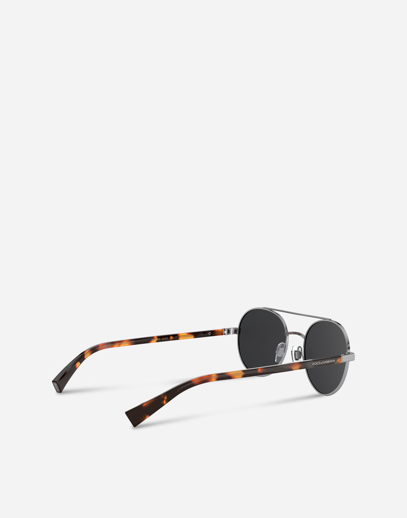 Less is chic sunglasses 2025