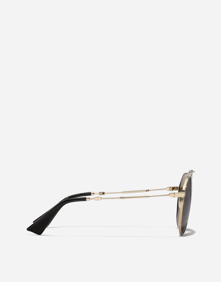 Dolce & Gabbana 「ステファノ」サングラス オペークシルバー VG2302VM2R5