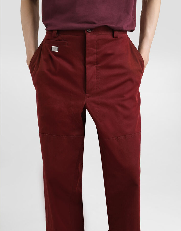 Dolce & Gabbana Pantalones cargo de algodón con placa Burdeos GP0RSTFUFL3
