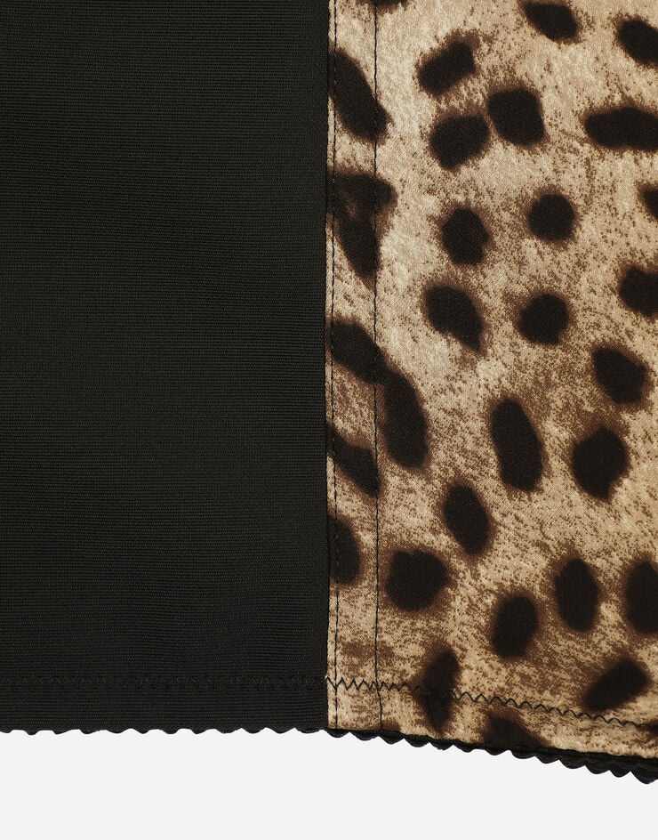 Dolce & Gabbana Corsé en seda satinada con estampado de leopardo Multicolor F7W98TFSADD