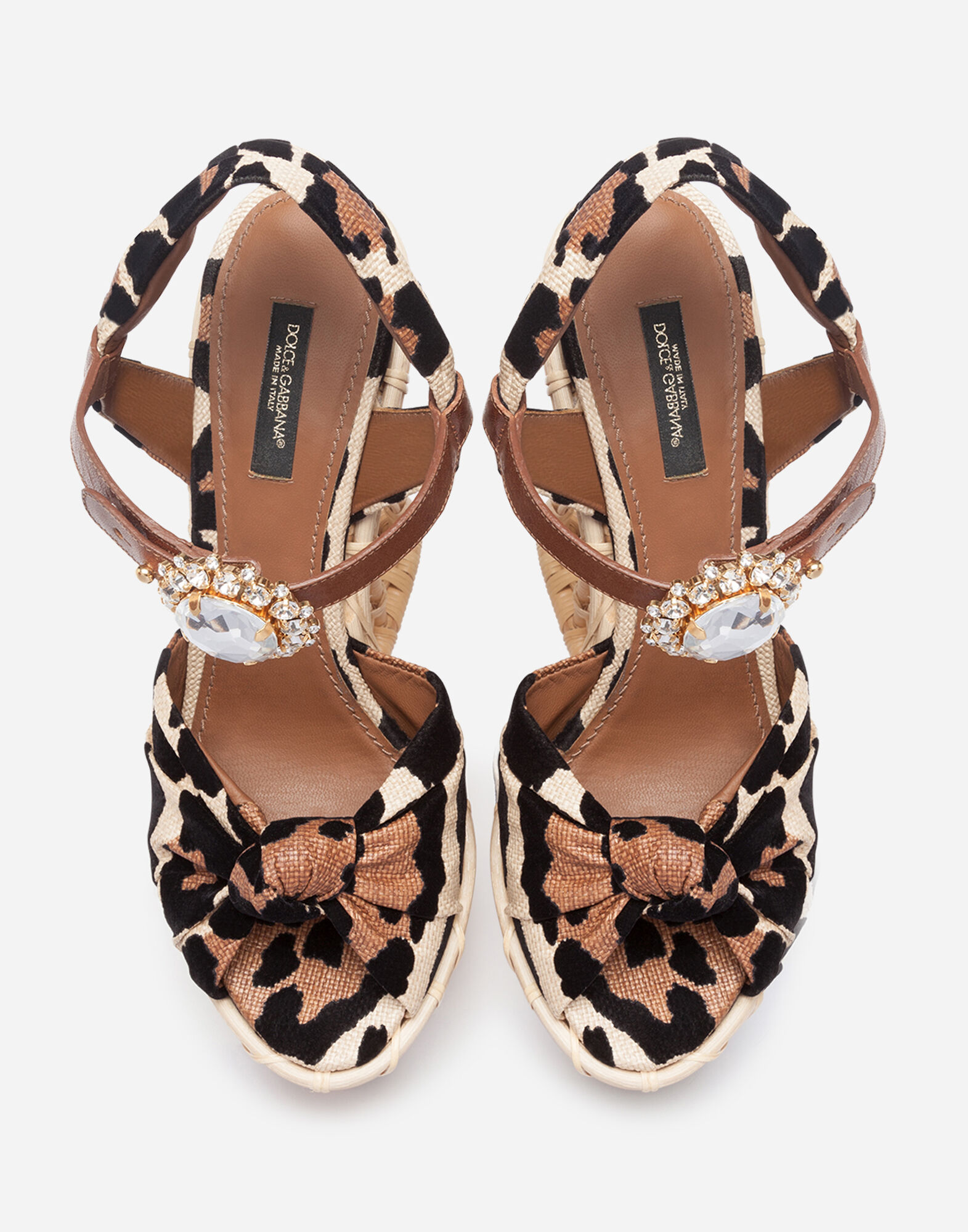 Wedges in wicker and raffia with flocked leopard print and 