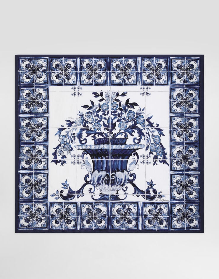 Dolce & Gabbana Majolica-print 90x90 silk twill foulard Print IF037WGDDHC