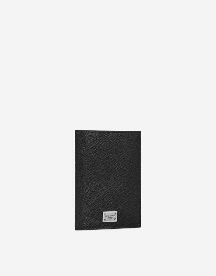 Dolce & Gabbana Футляр для паспорта из телячьей кожи с фирменной пластинкой черный BP2215AG219