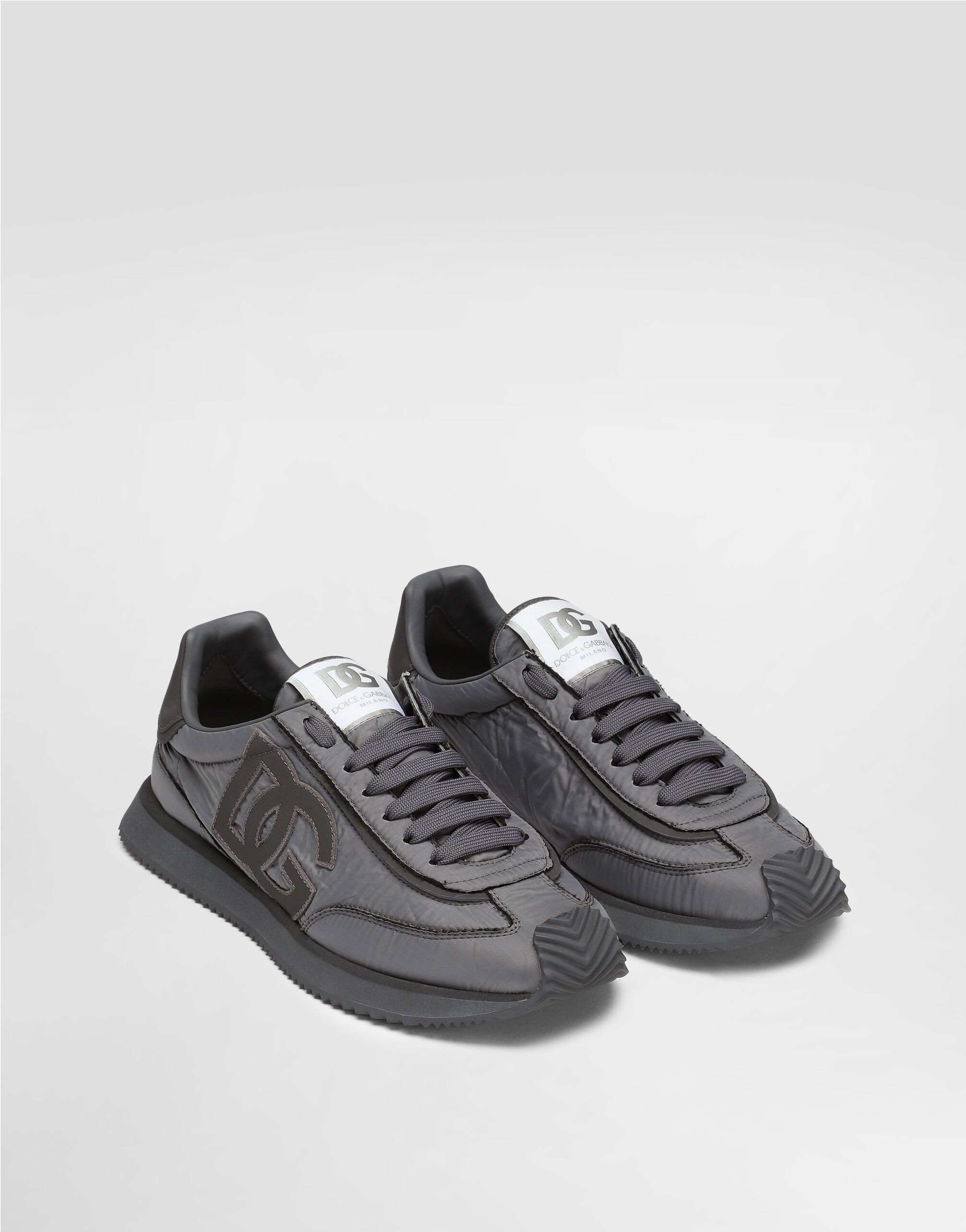 スニーカー DOLCE  GABBANA Men Sneakers CS1769AJ9688C717 Grey s-l1200.jpg