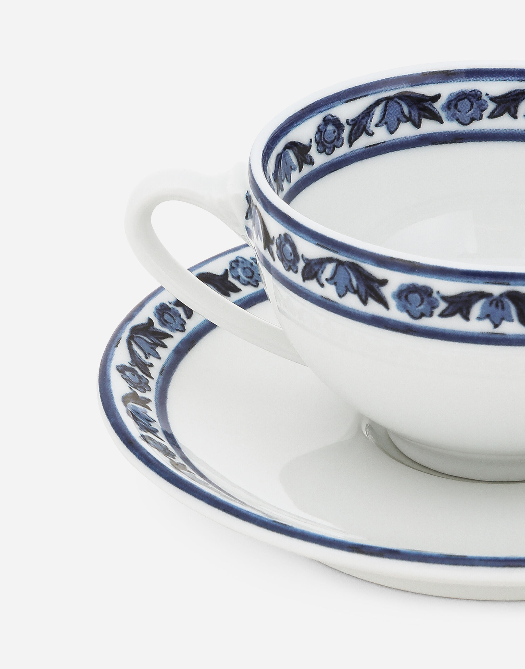 Set 2 Porcelain Espresso Cups with Saucers in Multicolor