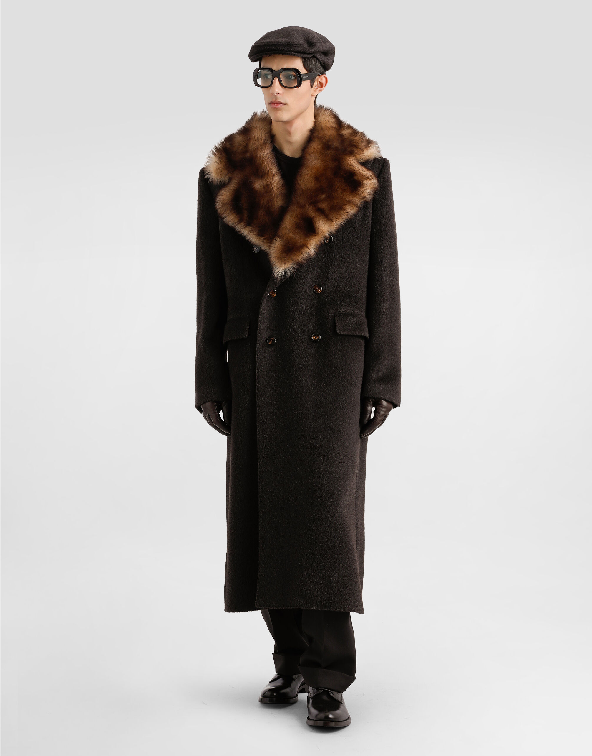Dolce&gabbana ダッフルコート Wool and cashmere pullover in Brown for Men | Dolce&Gabbana® US