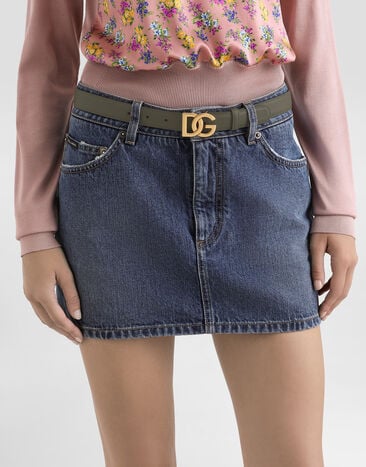 Dolce & Gabbana Ceinture en cuir de veau à logo DG Vert BE1447AK274