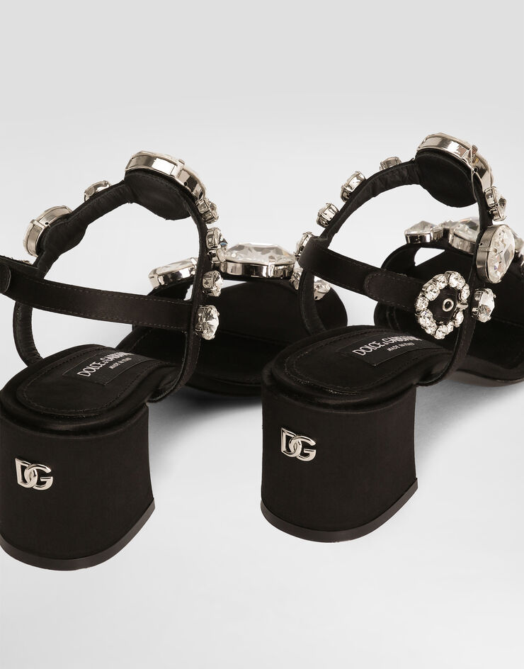 111 Dolce & Gabbana   