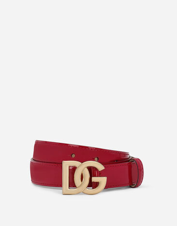 Dolce & Gabbana Cinturón en piel de becerro brillante con logotipo DG Fucsia BE1447A1037