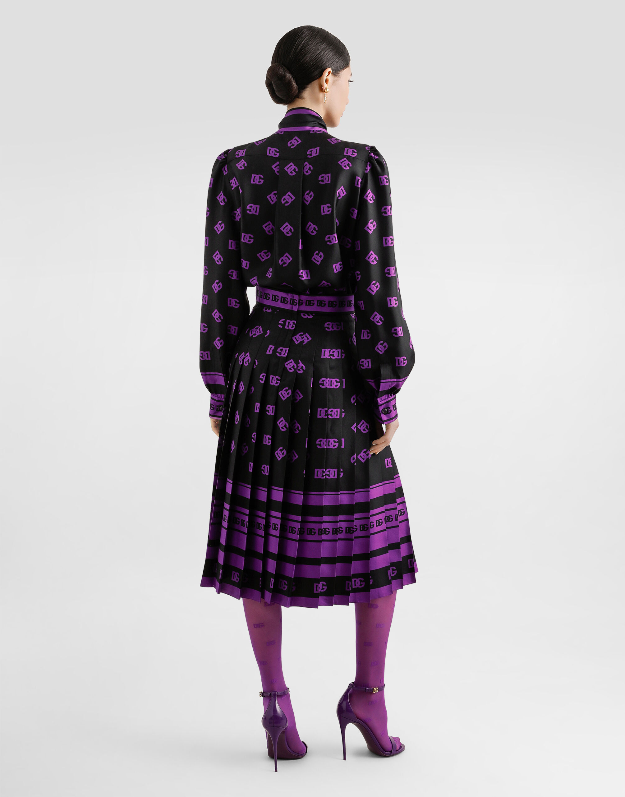 Dolce&Gabbana サンダルに Skirts F4BCATFSIB5 H25PR 関送無 Dolce&Gabbana サンダルに Skirts F4BCATFSIB5 H25PR 関送無