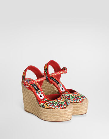 111 Dolce & Gabbana   
