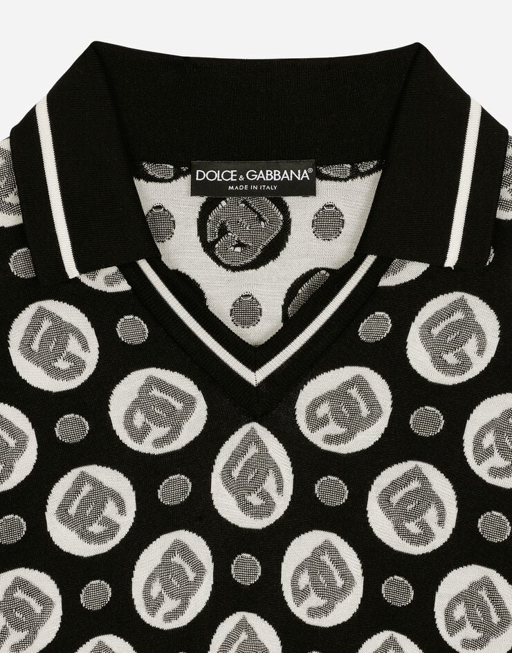 Dolce & Gabbana DG 로고 자카드 브이넥 실크 폴로 셔츠 멀티 컬러 GXZ11TJFMBQ