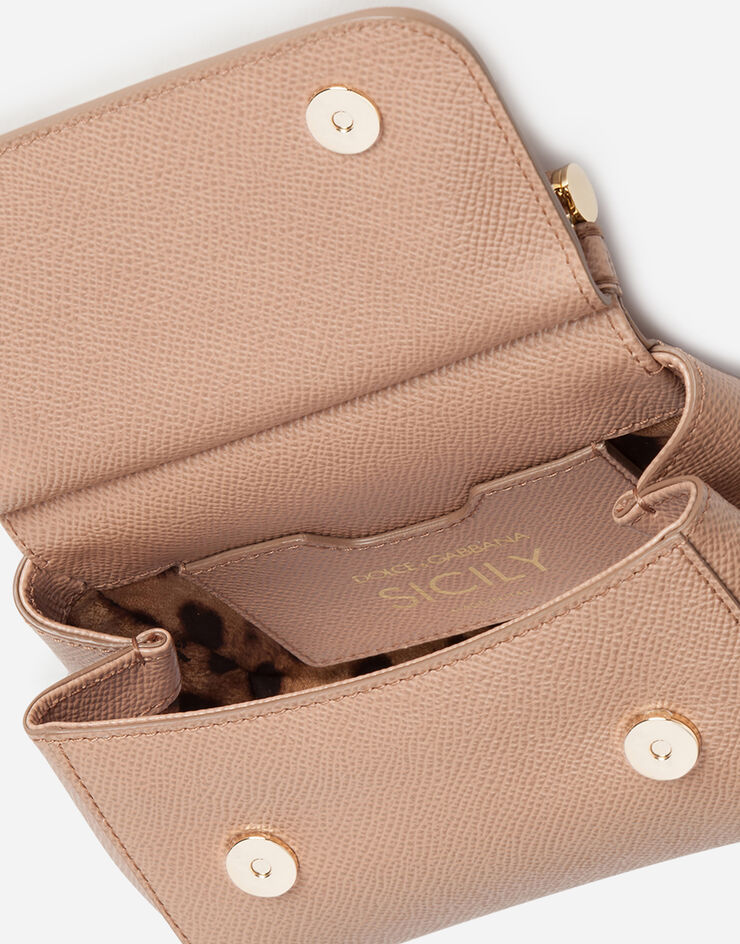 Dolce & Gabbana Mini bolso Sicily bag en piel de becerro dauphine con bordado de strass Beige BB5999B5759