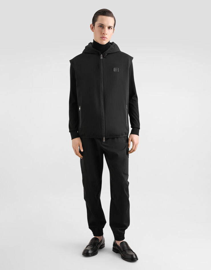 Dolce & Gabbana Gilet in tessuto tecnico con cappuccio Nero G9AOGTFUGS1