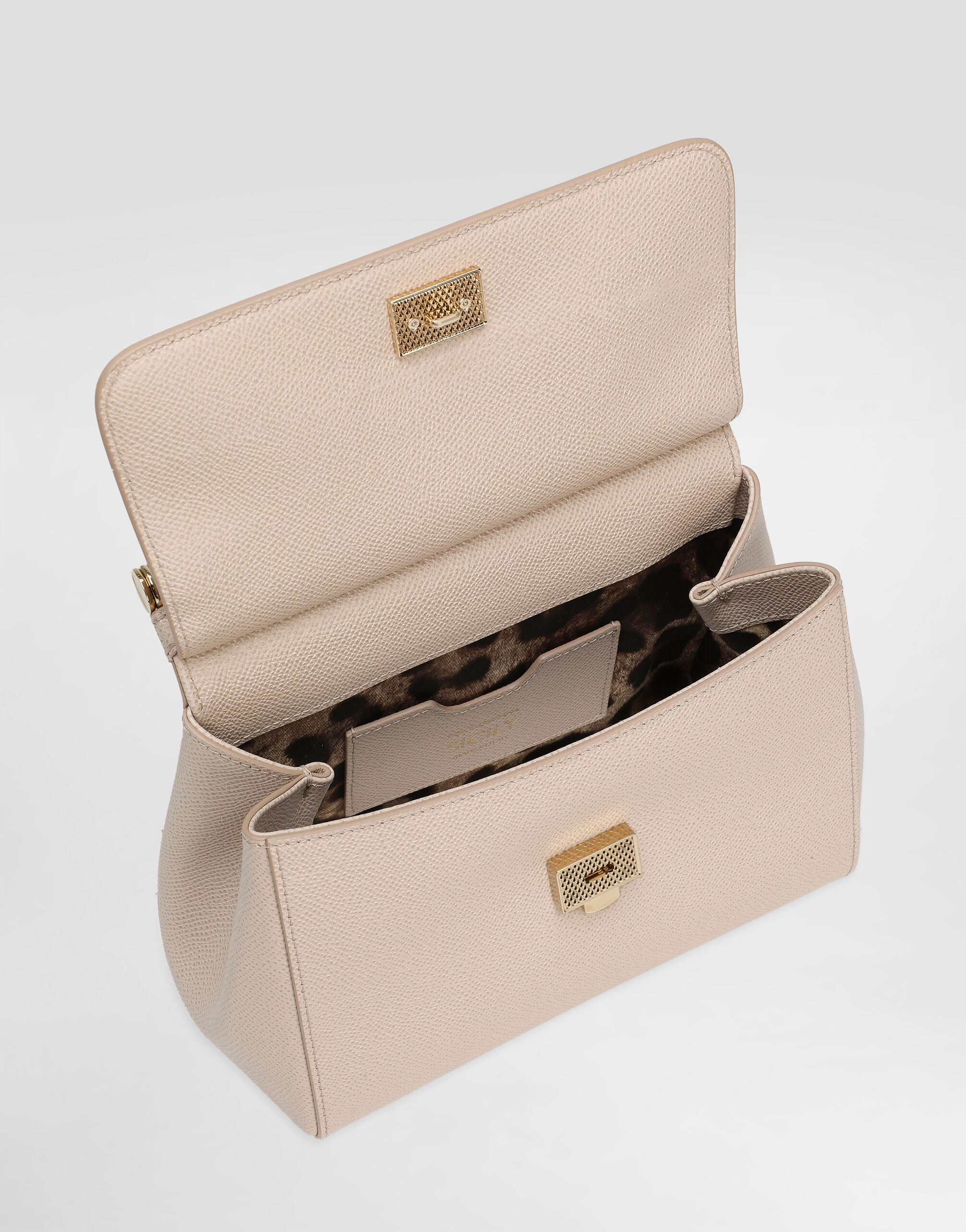 Medium Sicily handbag in Pink for Women | Dolce&Gabbana® Medium Sicily handbag in Pink for Women | Dolce&Gabbana®