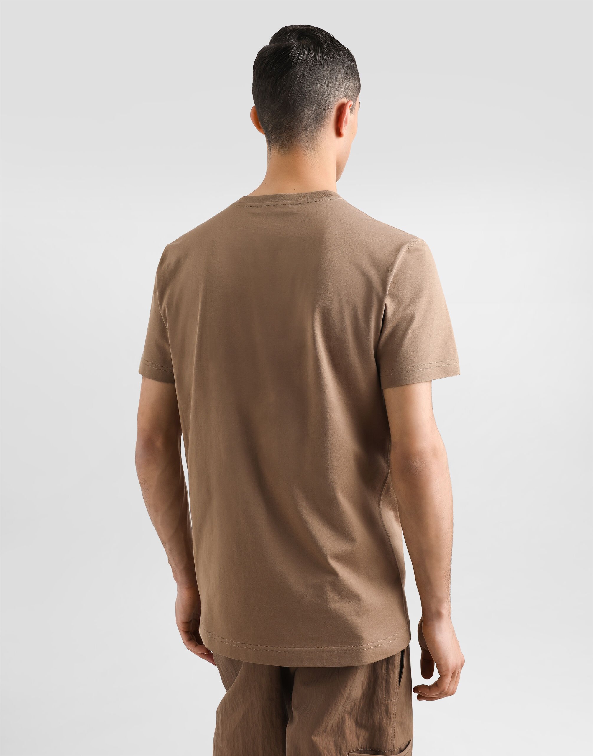 【関税＆送料込み】Dolce & Gabbana Brown T-Shirt With All-O Dolce & Gabbana logo-stamp Cotton T-shirt | Brown | FARFETCH