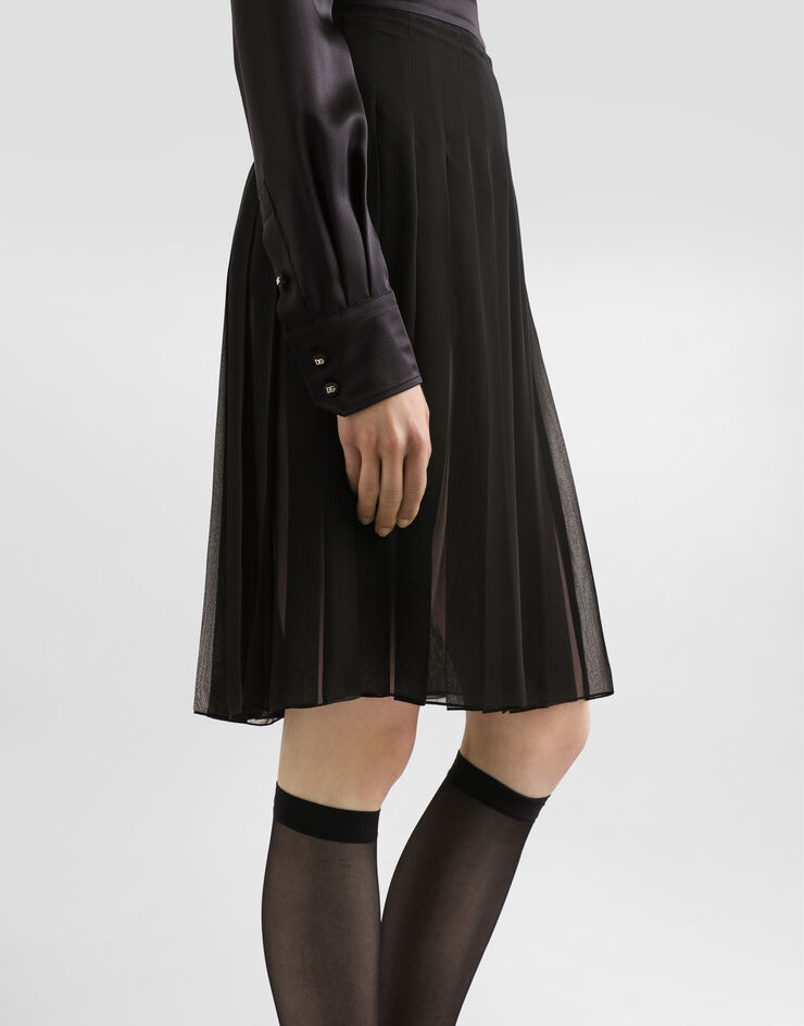 Dolce & Gabbana توب ساتان بمقدمة قميصية دانتيل أسود F7AK0TFU1AU