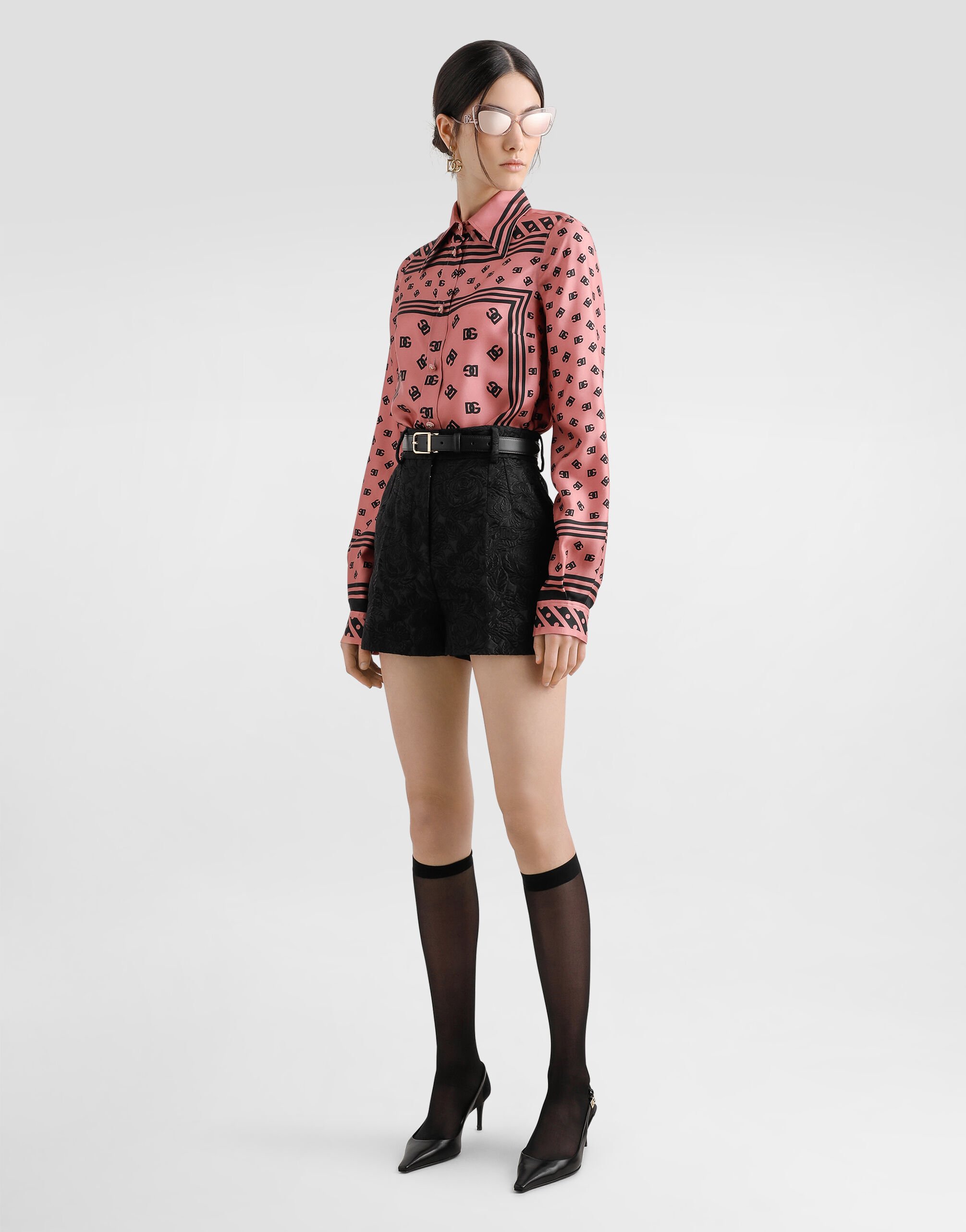 Blackのウィメンズ Quilted floral jacquard shorts with DG