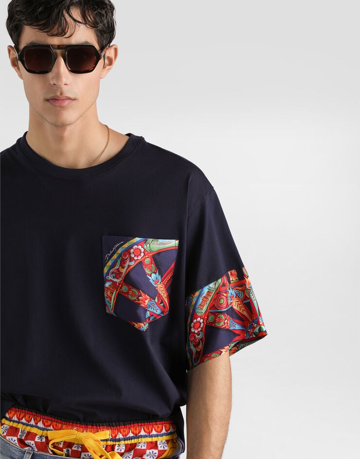 Dolce & Gabbana Cotton t-shirt with carretto-print Dolce & Gabbana Cotton t-shirt with carretto-print Multicolor G8SB2TG7P6A