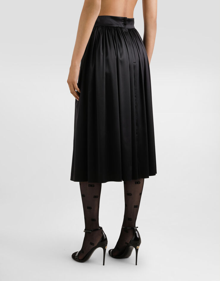 Dolce & Gabbana Skirt with metal logo Black F4CLNTGDDBL