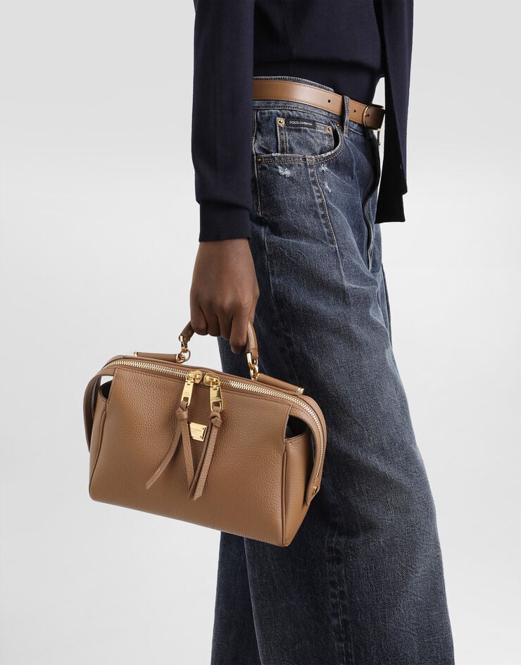 Dolce & Gabbana Vittoria handbag in calfskin Dolce & Gabbana Vittoria handbag in calfskin Brown BB7939A0841